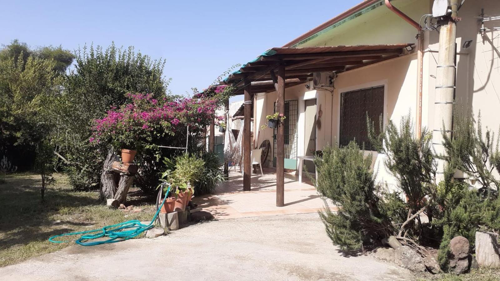 הוילה Marrùbiu Isuedda מראה חיצוני תמונה